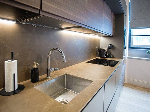 2b94d998-fc72-4914-bedd-e32465be28ce