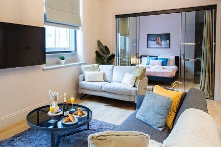 03230974-a3f5-49d4-ac49-304f0ac5466b