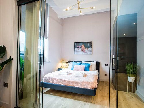 a2b27999-5c34-4b17-b3e7-7a0b60460a54