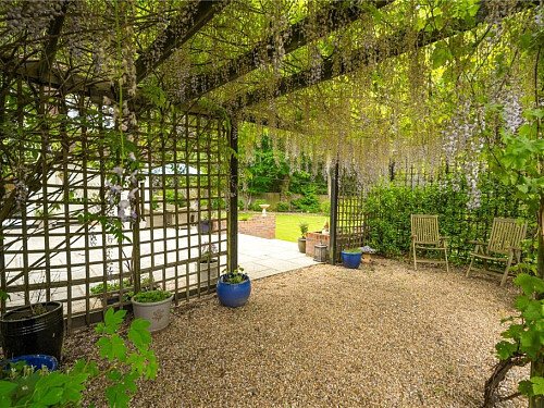 4b350aff8dc9f3a91daebfbe6cd813d8