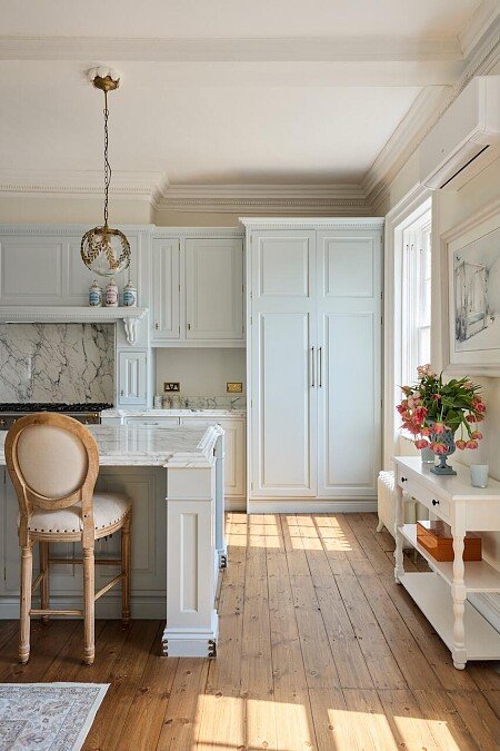 kitchen from laundry door to pantry