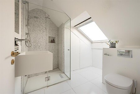 ryau_sZXZEK9n_zNgEfGng