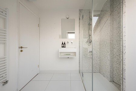 ZgmQq70EUKkJWuveFyCTg