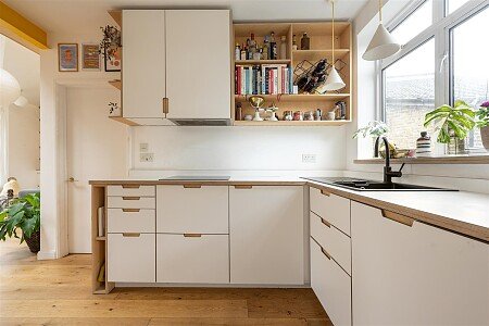 LIr9JKq0AE-Ign5jq1Xt3A