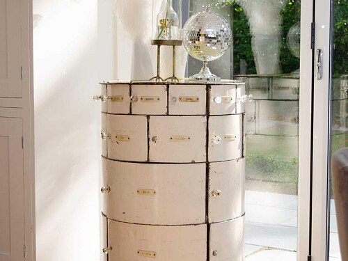 011_VintageFurniture