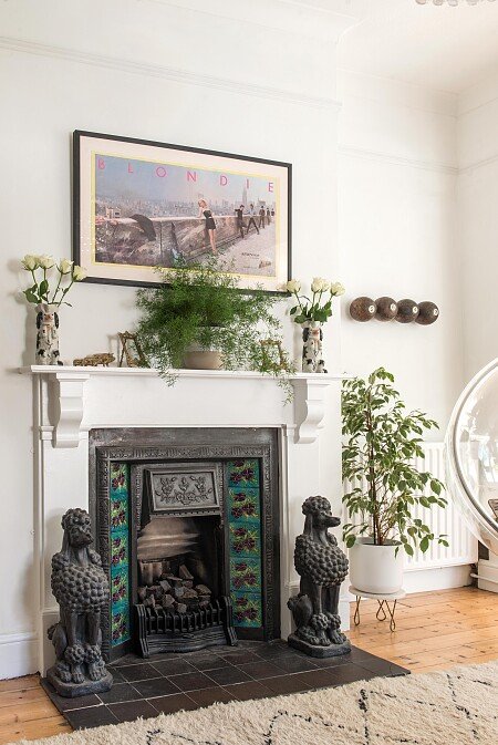 016_LivingRoom_fireplace