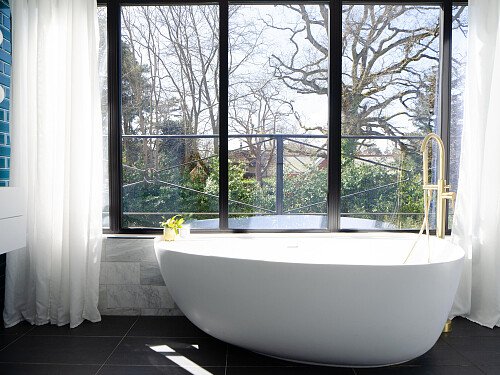 024_BlueBathroom_bath