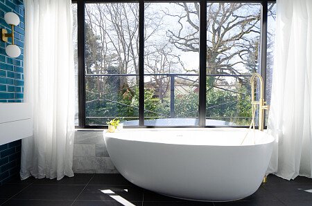 024_BlueBathroom_bath