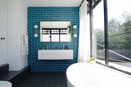 025_BlueBathroom_basin