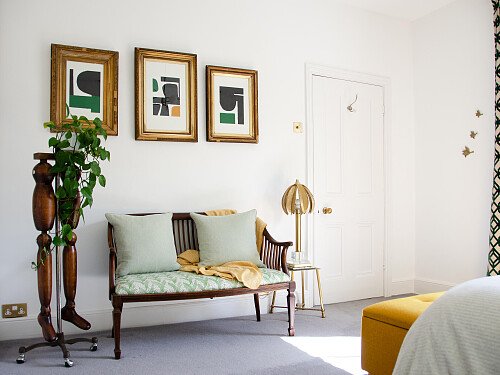 030_GreenBedroom_bench