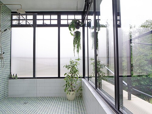 032_GreenBathroom_shower