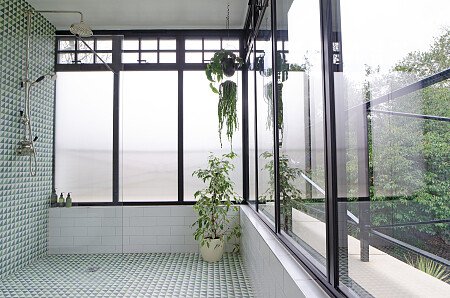 032_GreenBathroom_shower