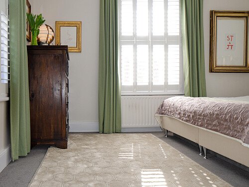 039_StripeyBedroom_rug