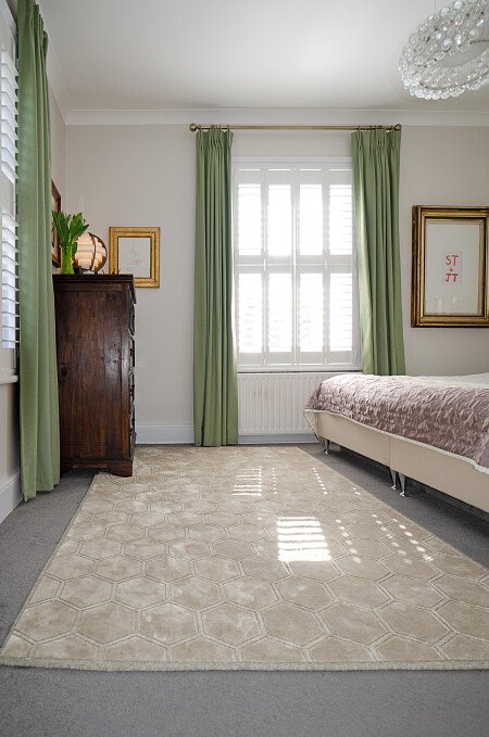 039_StripeyBedroom_rug