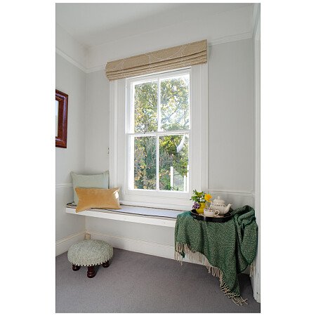 047_Landing_windowseat