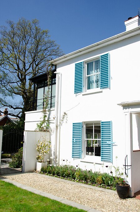 057_StartofBackGarden