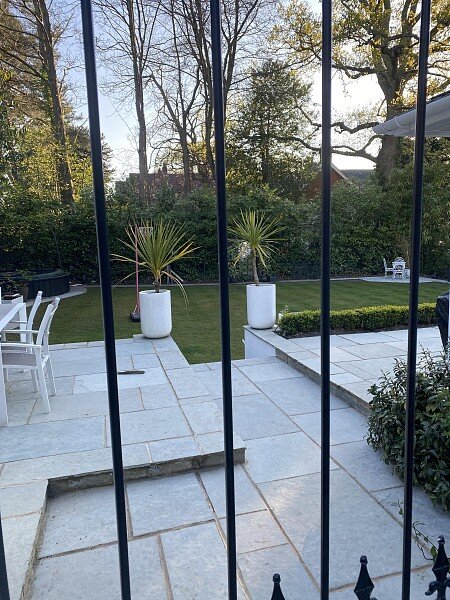 058_BackGarden_gate