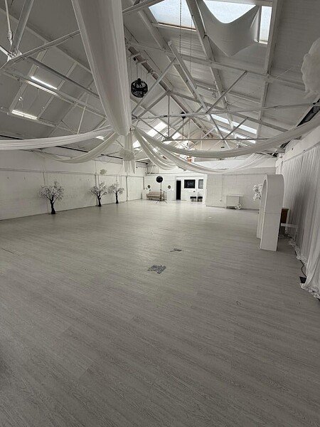 622999BC-26F7-48CF-BB31-EC25892913DD_1_105_c