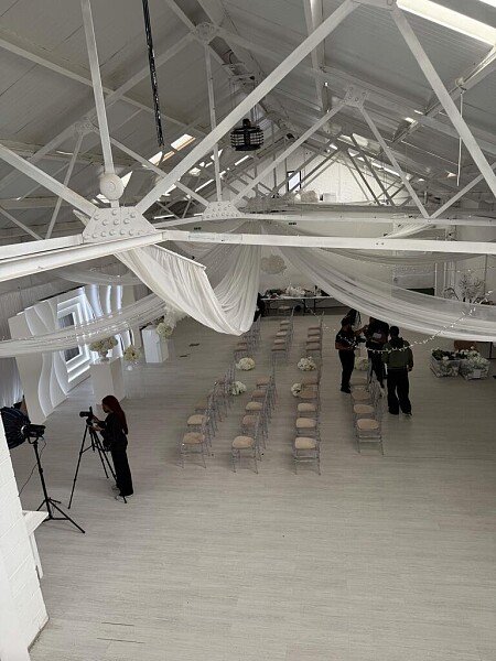 107BCAEE-A8E9-4AFB-B3BA-1A755CF6294A_1_105_c