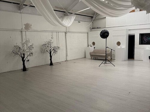 7926B1FB-D12F-4F08-AAD9-C4093A54403C_1_105_c