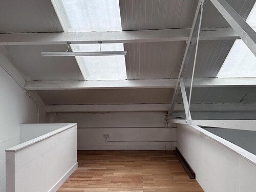 2DB9348A-0033-4520-9721-45CFD6F00D3A_1_105_c