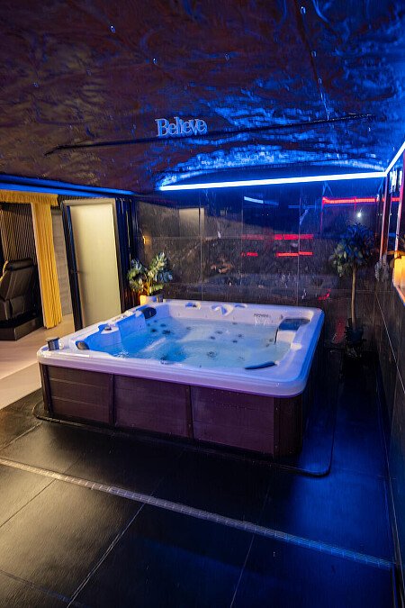 Hideaway Hive Final-56-1280