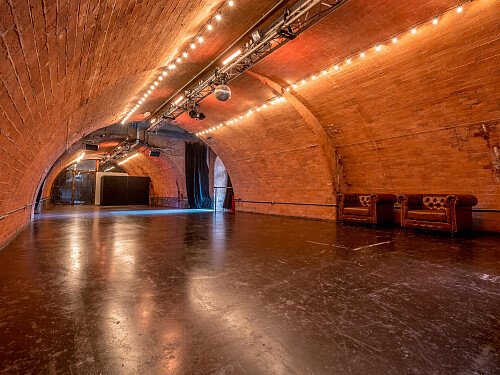 Kachette_Venue-2000px-4O0A7821