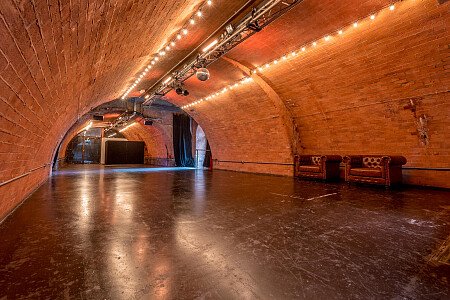 Kachette_Venue-2000px-4O0A7821