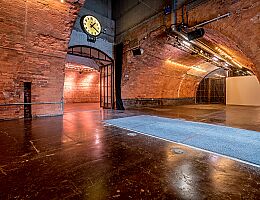 Kachette_Venue-2000px-4O0A8247