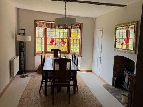 BL29 dining:sitting1