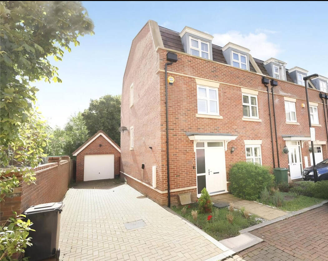 F226DCE7-736F-448F-8050-CEEA8D4B4D09