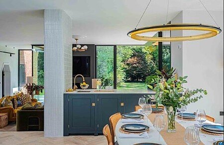 194a3dc6-34fe-4033-994d-6983c6e509e0