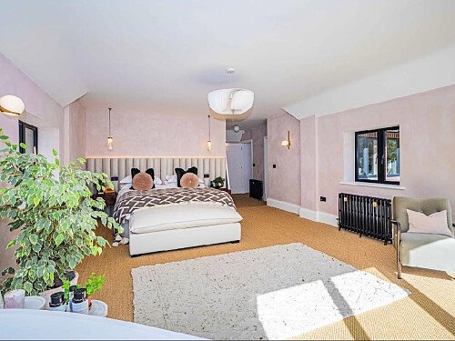 606c4d7e-5a99-435c-8e6d-26b64f1cf619