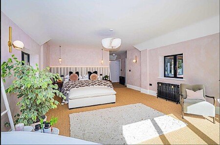 606c4d7e-5a99-435c-8e6d-26b64f1cf619