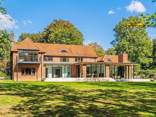 a34272b7-5333-451c-a2fd-8f19eddeba69