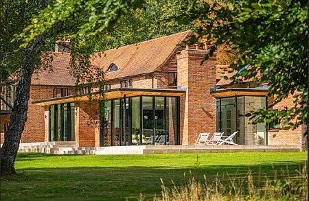 cebe4565-b7e6-4e48-a50b-55bf1f1f1f52