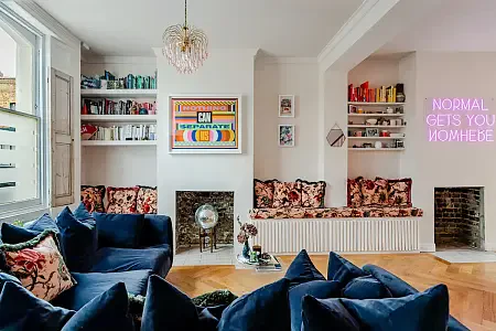 Living room 3