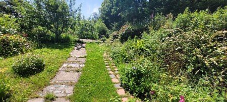 garden to side of main property