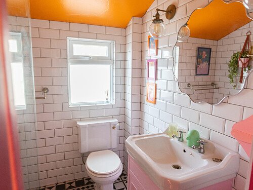 Bombina House bathroom-1
