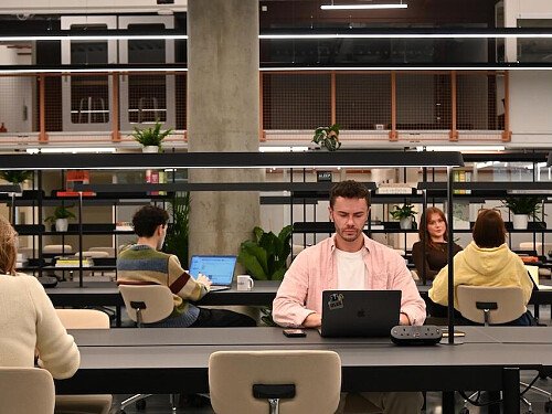 Coworking people 2