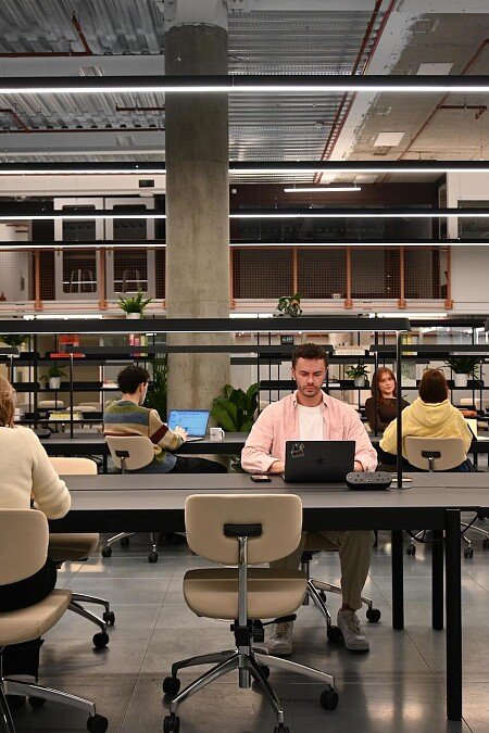 Coworking people 2