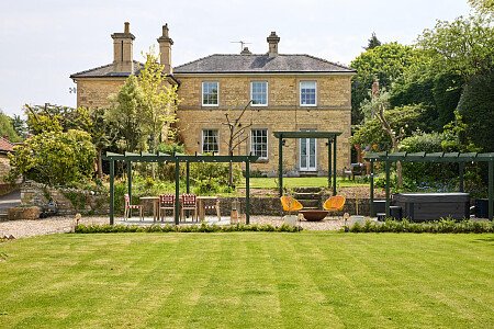 hillside-house-12