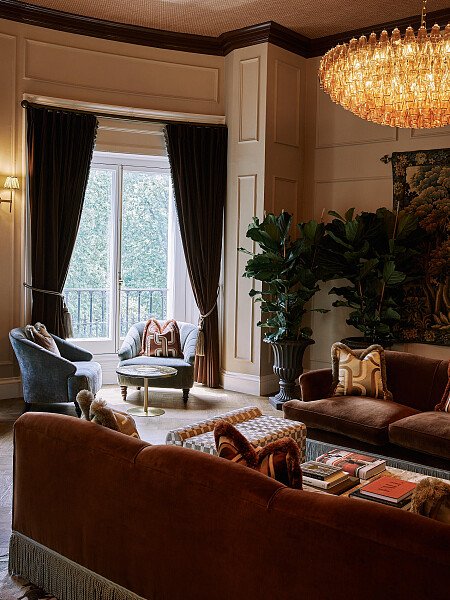 105 Piccadilly Graded 2500px-012