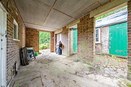 Side of hosue