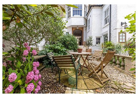 7 Union Crescent 070 (2) (1)-compressed