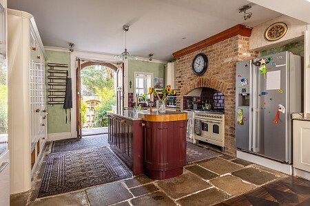 7 Union Crescent 001