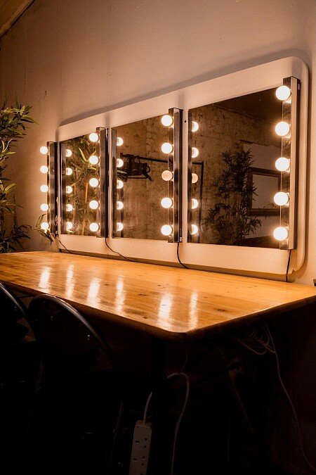 111. Pages Walk - Film Location & Event Space