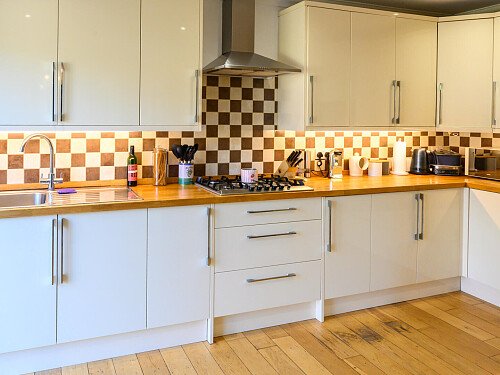 Kitchen 7