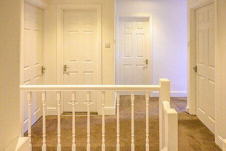 Upstairs hallway 3