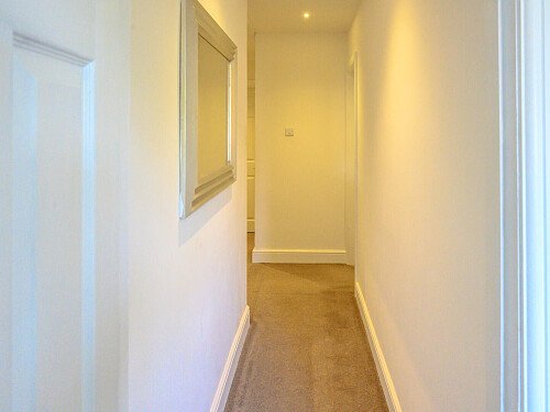 Upstairs hallway 4